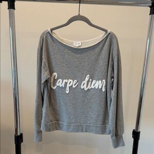 Le Lis Gray Carpe Diem Top